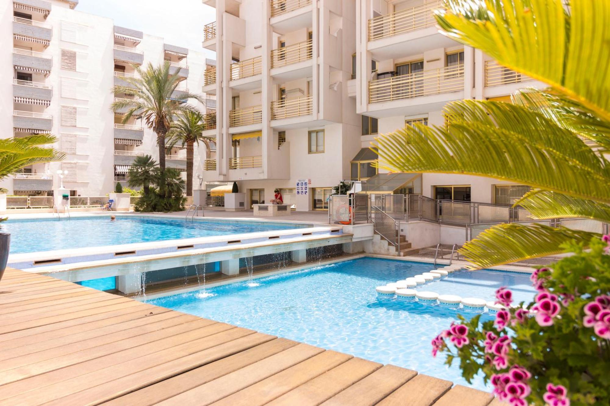 Novelty I Arysal 2 Daire Salou Dış mekan fotoğraf